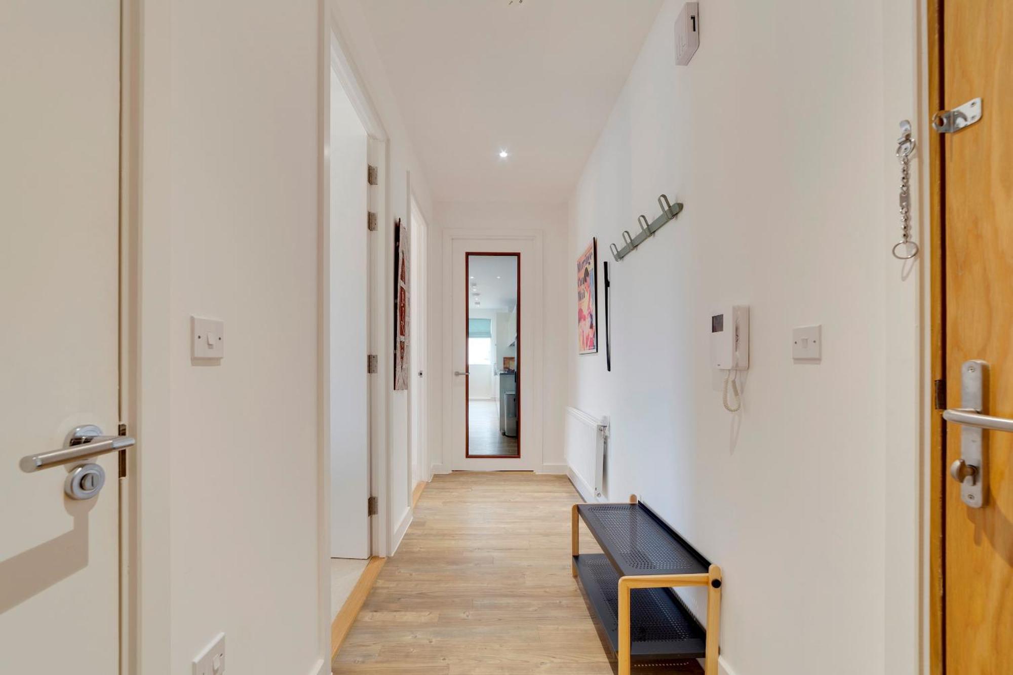 Pass The Keys Stunning And Spacious Modern Flat - Own Car Park CBG Extérieur photo